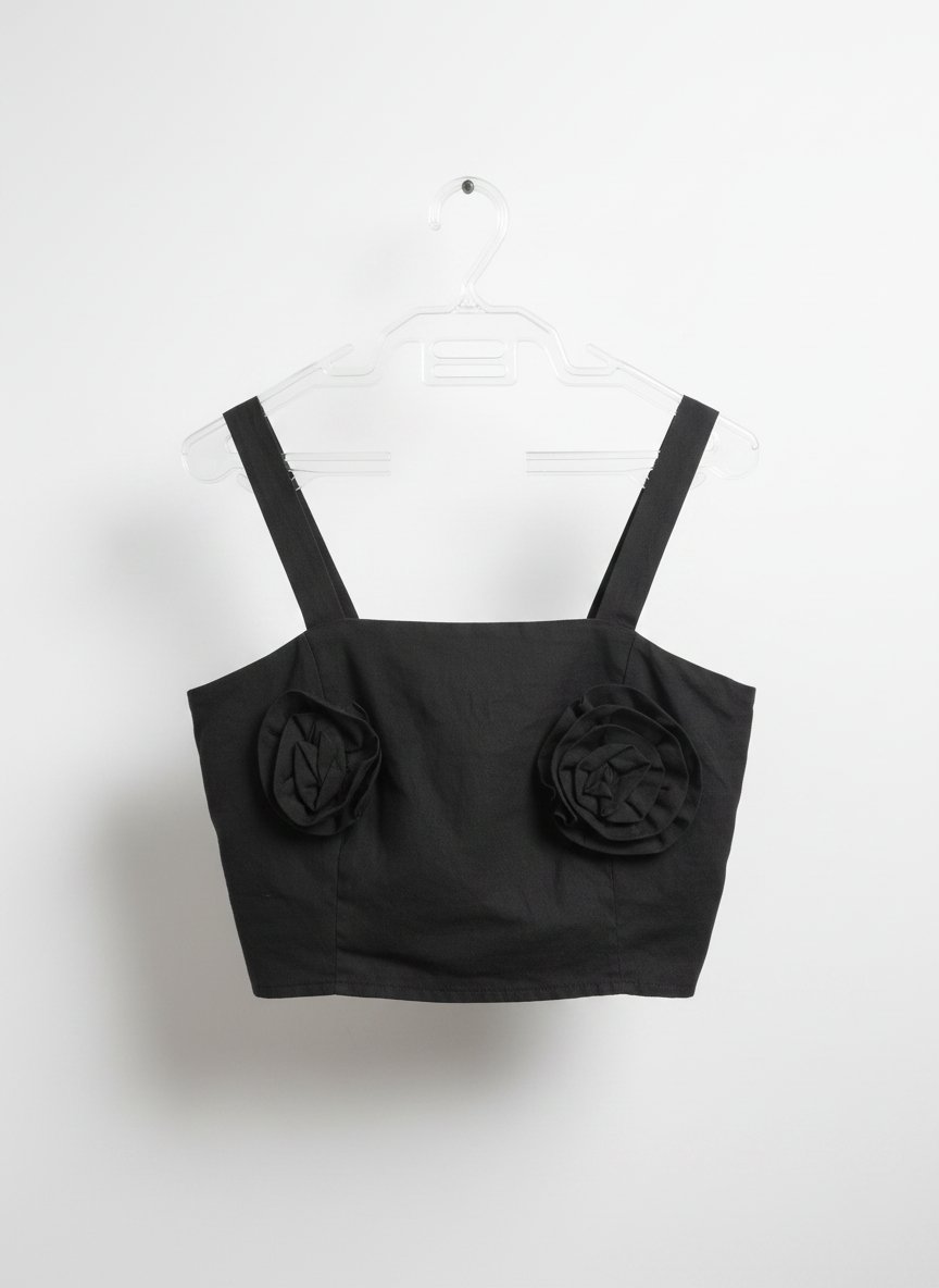 Top noir chic