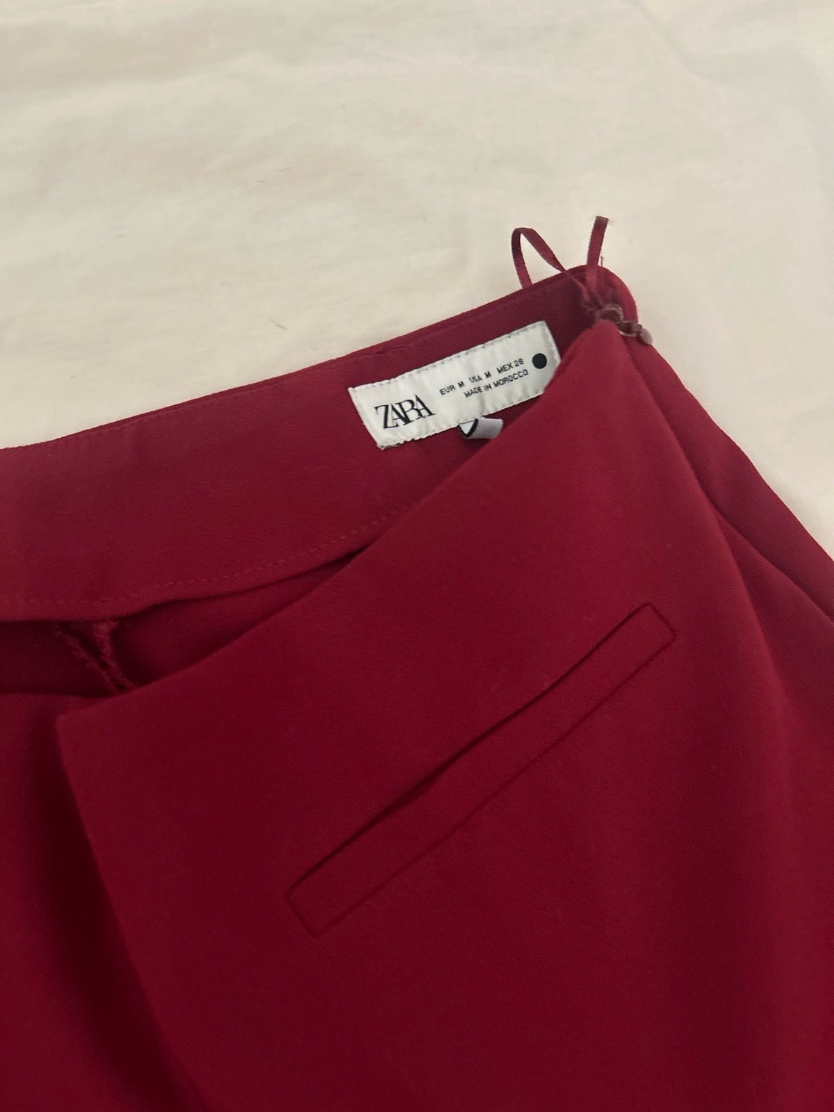 Pantalon rouge bordeaux