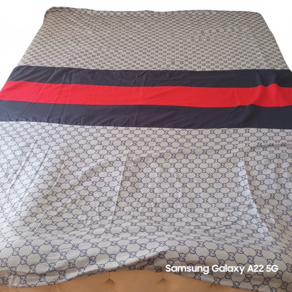 Cache couette double Imprimée Gucci
