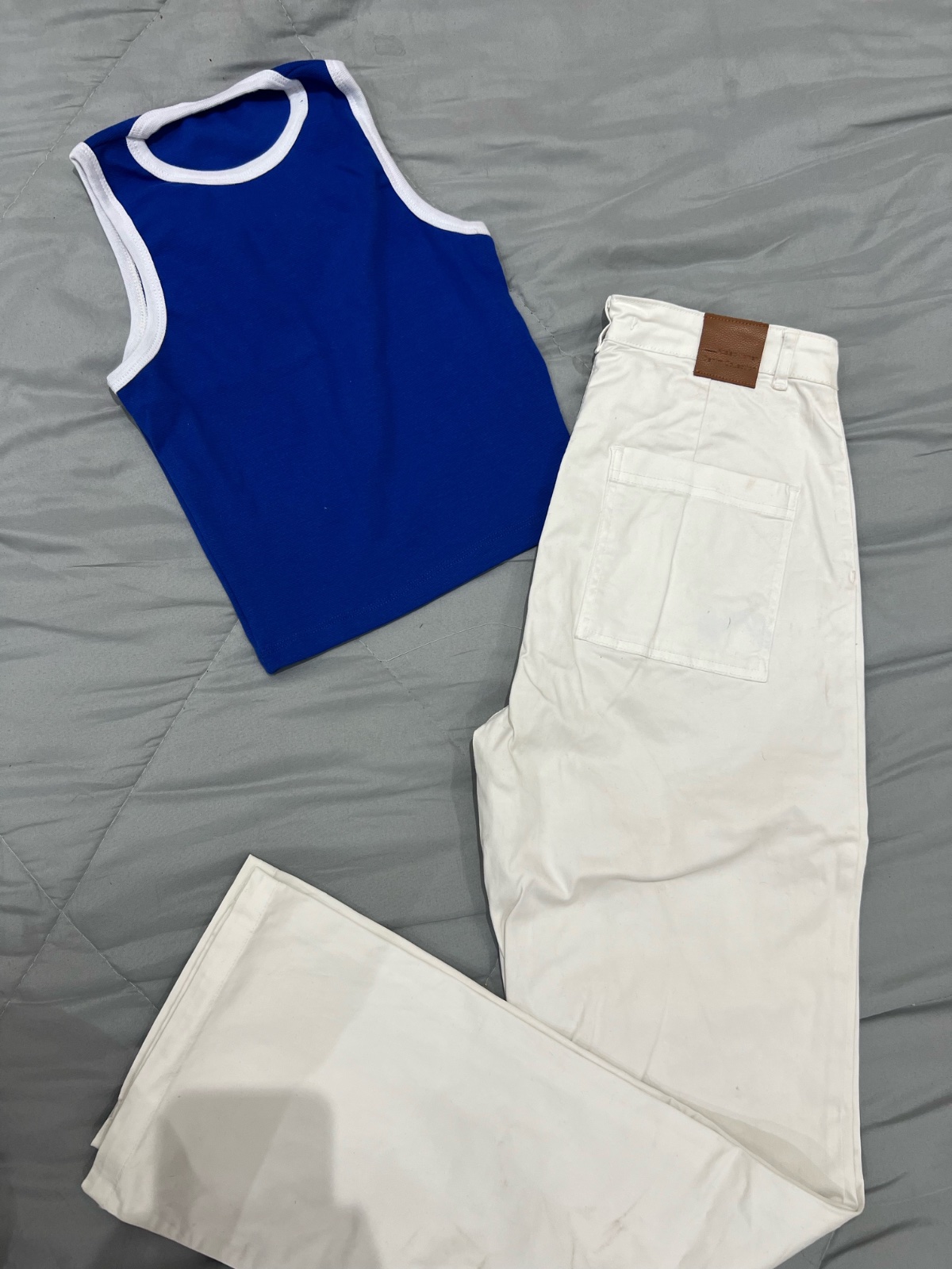 Top et pantalon