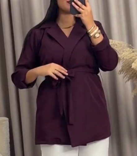 Blazer Burgundy avec ceinture 