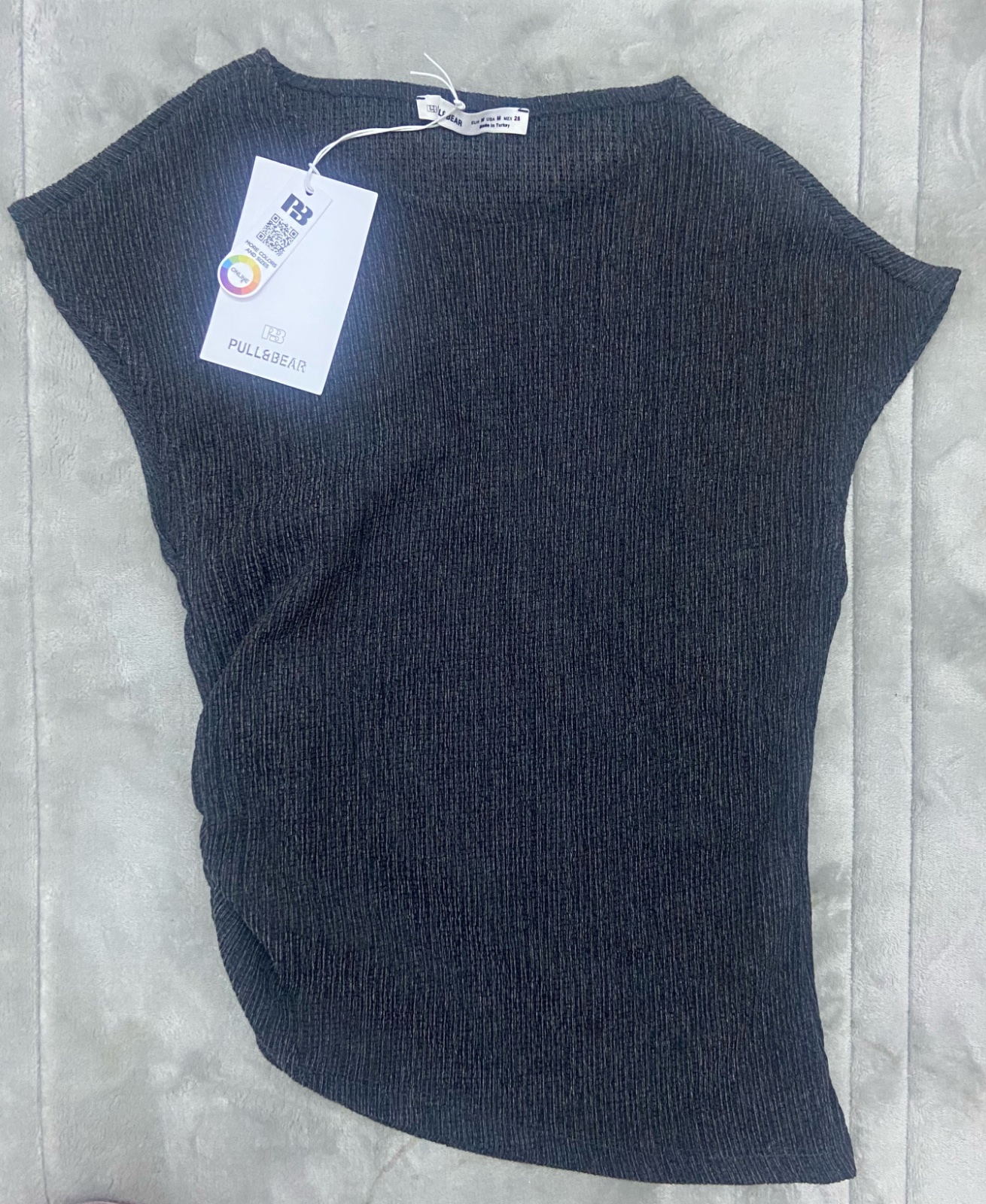 Pull neuf noir al gris pull and bear avec etiquette taille m ylabes Xs/s khater ajusté