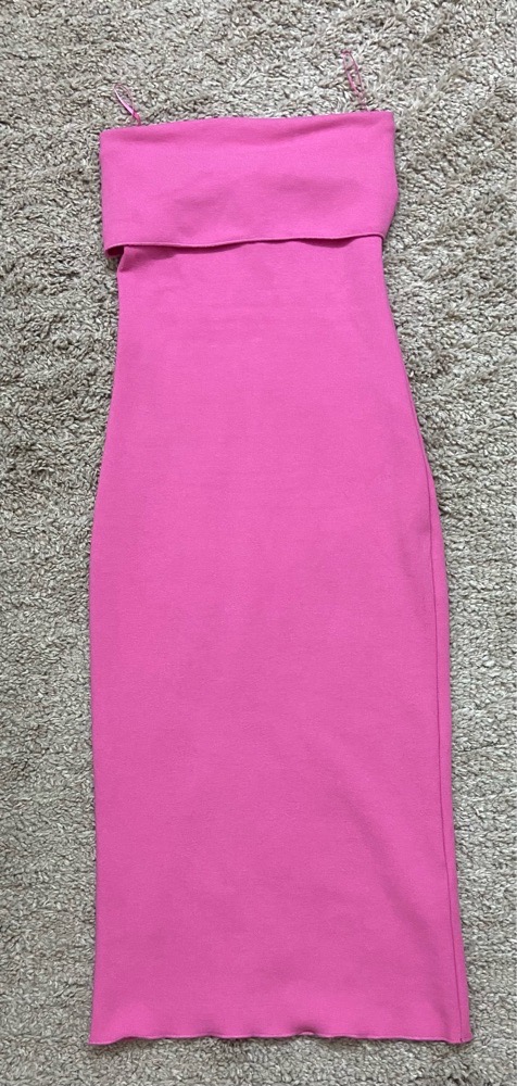 Robe zara neuf jamais porté sans etiquette rose bustié taille s 