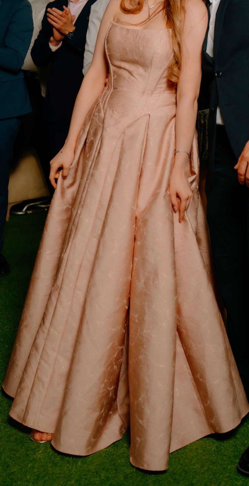Robe rode poudré princesse marque Azazie porté une seule fois taille m tlabes s 