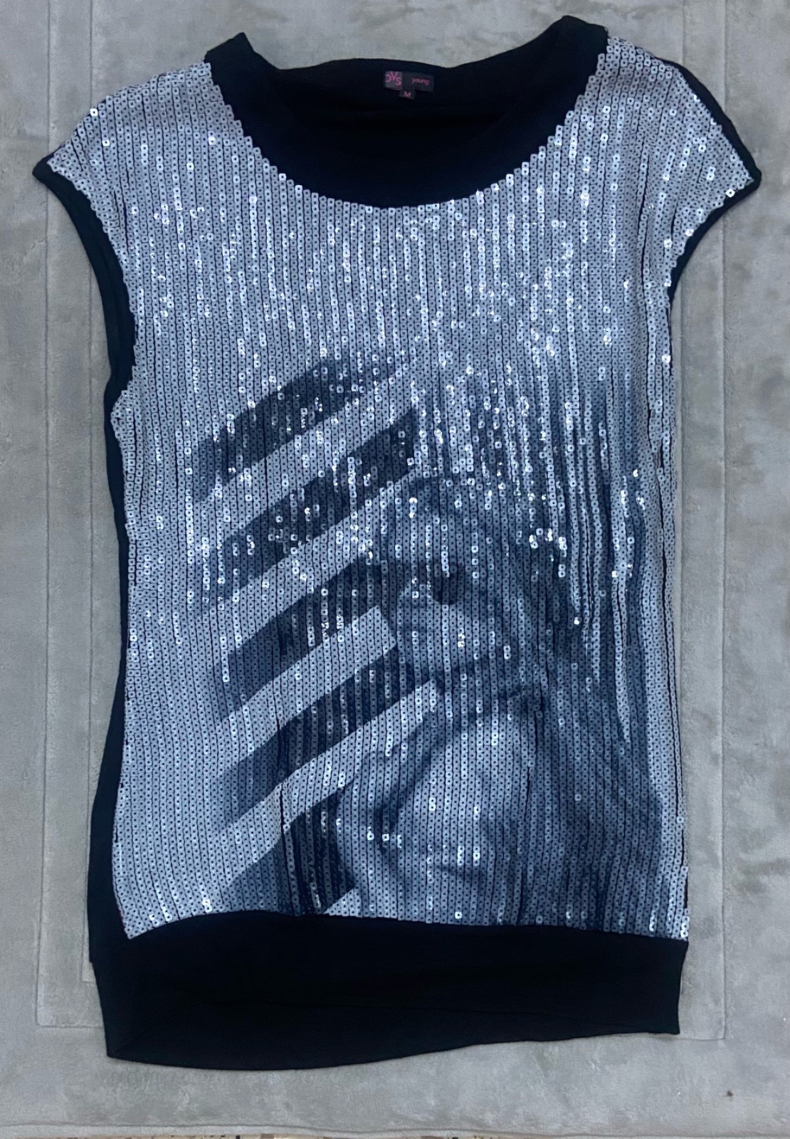 T shirt noir bel 3das ylabes L