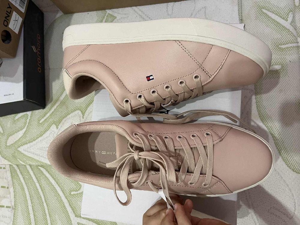 Tommy Hilfiger women's Sneakers
