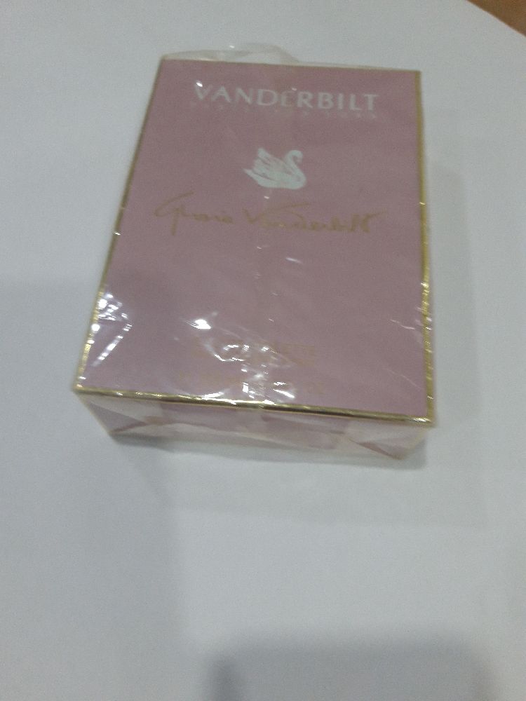 Eau de toilette Gloria vanderbilt 