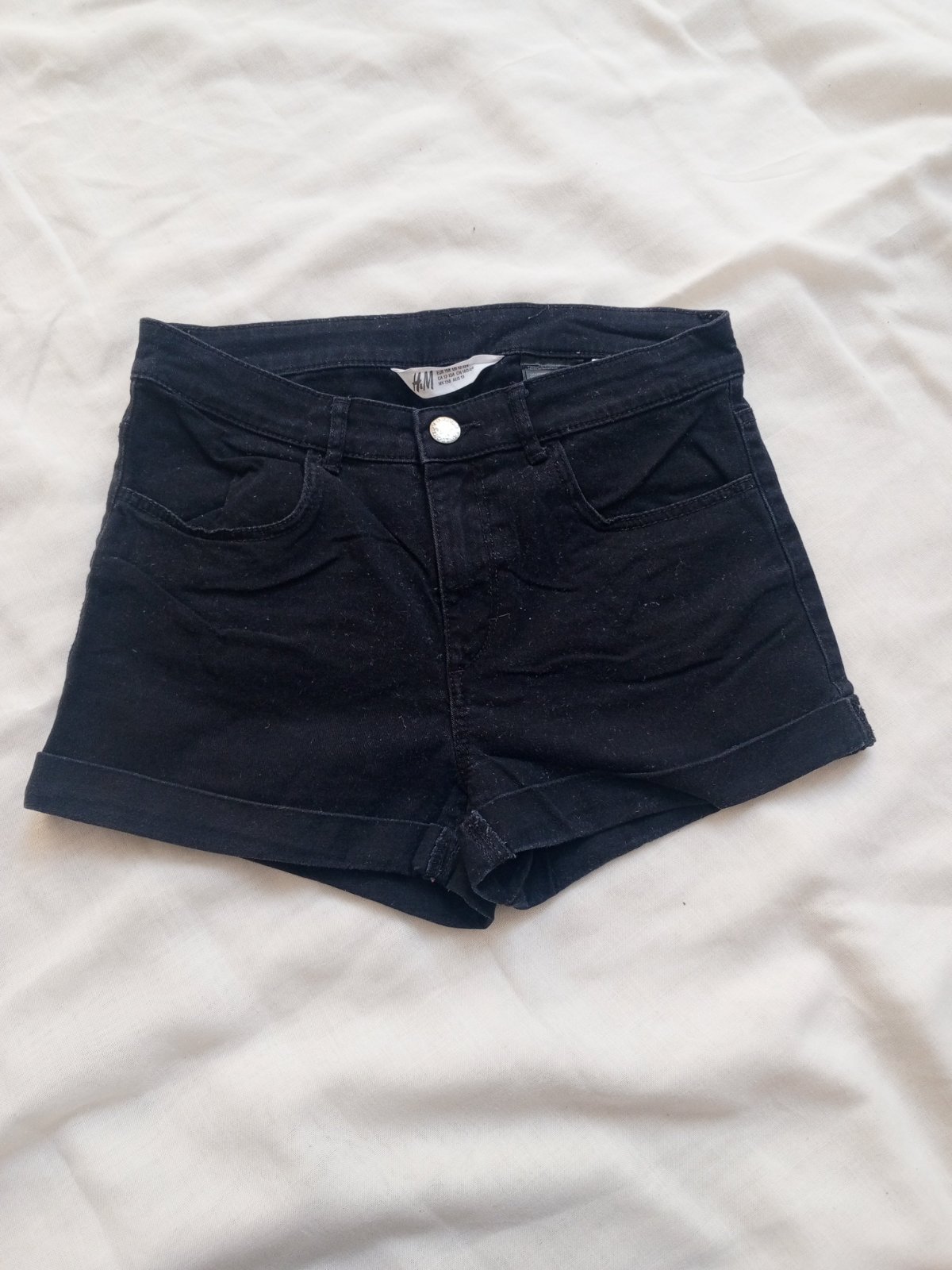 Short noir