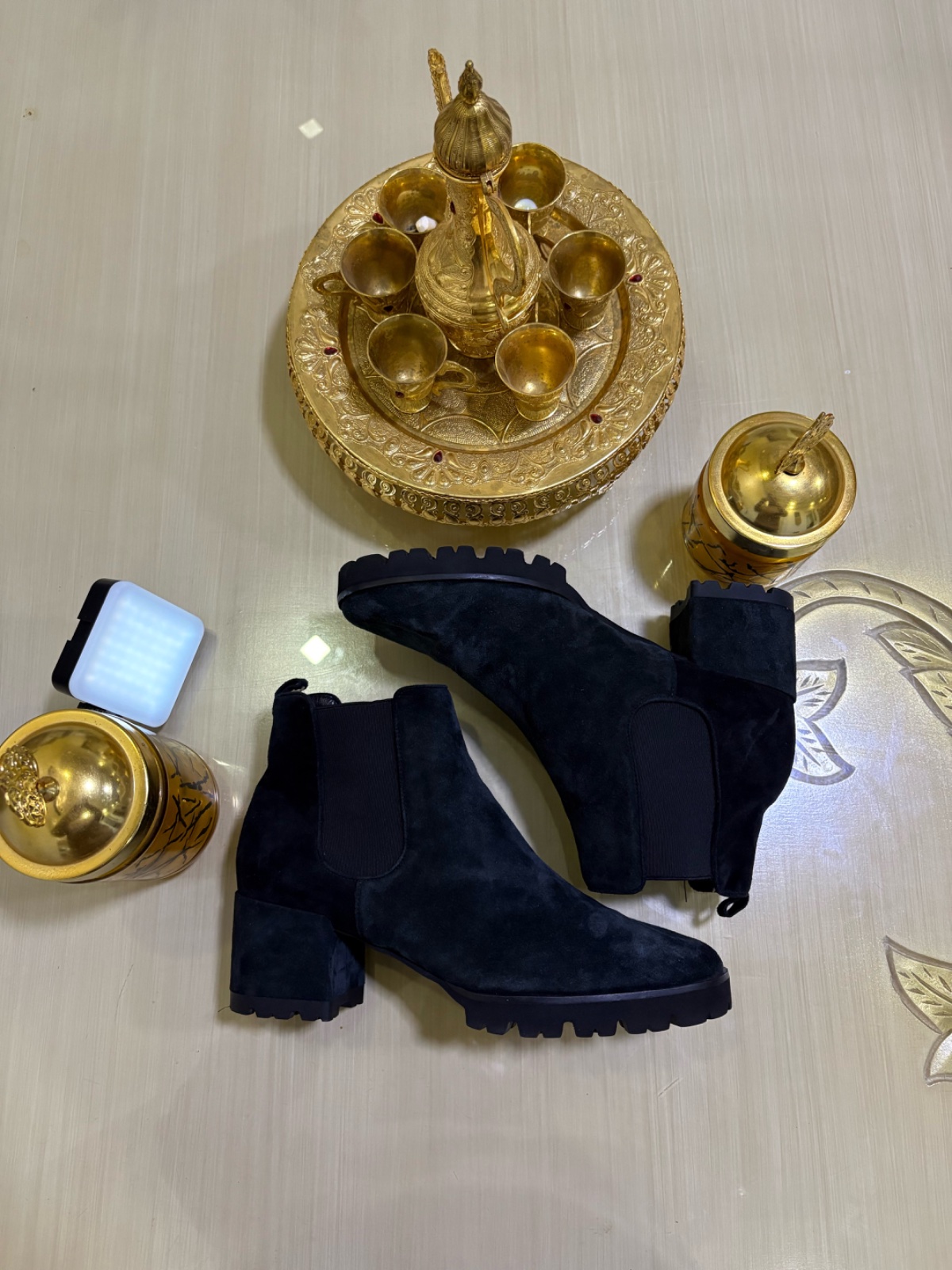 Bottines Chelsea en Daim Bleu Nuit 🦋