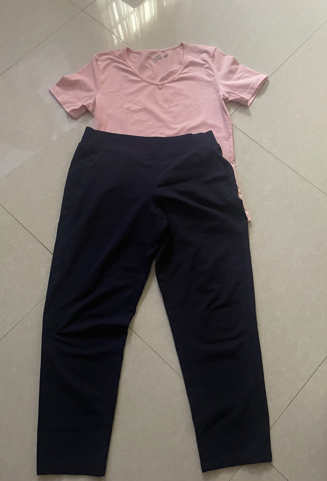 Pantalon et pull