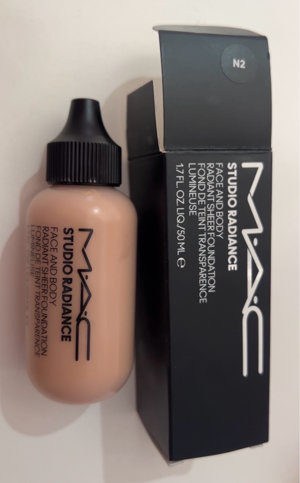 STUDIO RADIANCE FACE&BODY RADIANT SHEER Produit neuf, en excellent état✨✨✨✨✨✨