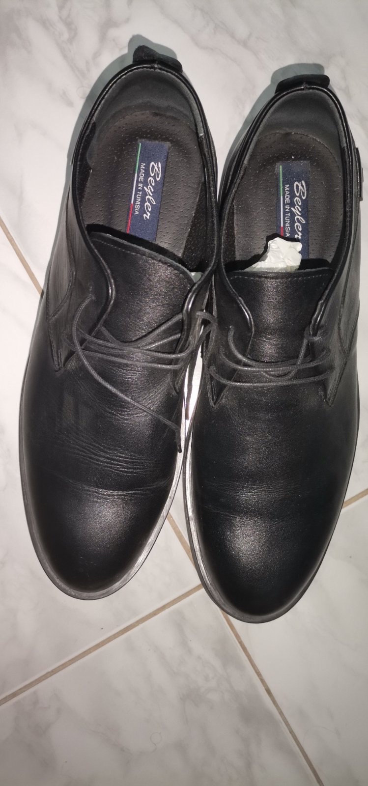 Chaussures homme pour costume porté une seul fois avec son packet 