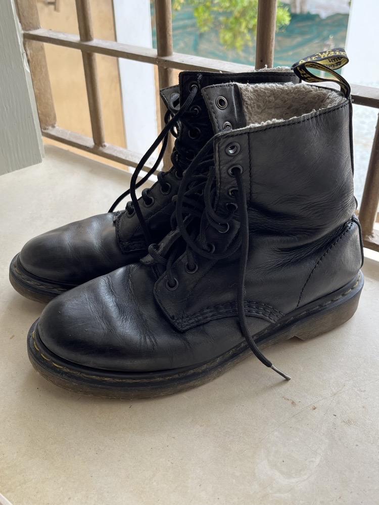 dr martens boots