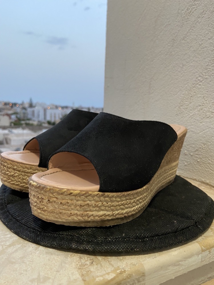 mules noir effet daim