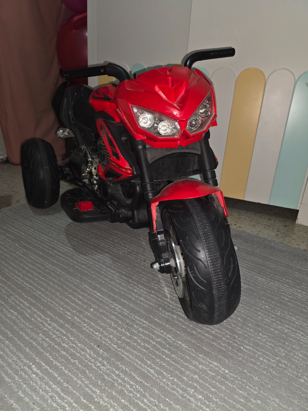 D *À VENDRE EN BREF : Poussette Bichentti Rouge Bordeaux