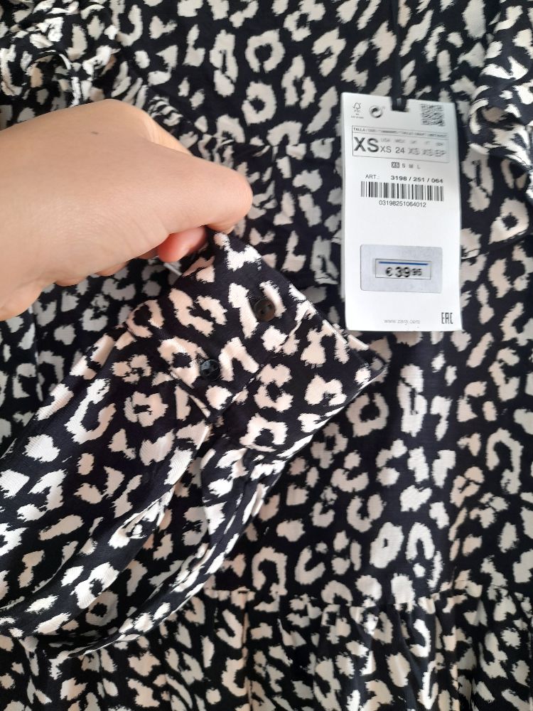 Zara avec étiquette forsa livraison gratuite 20d au lieu de 150d profitez taille xs