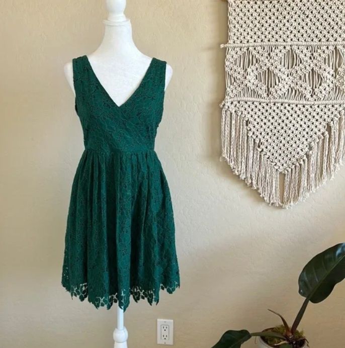 Robe zara 💚 en très bon état zéro défaut  