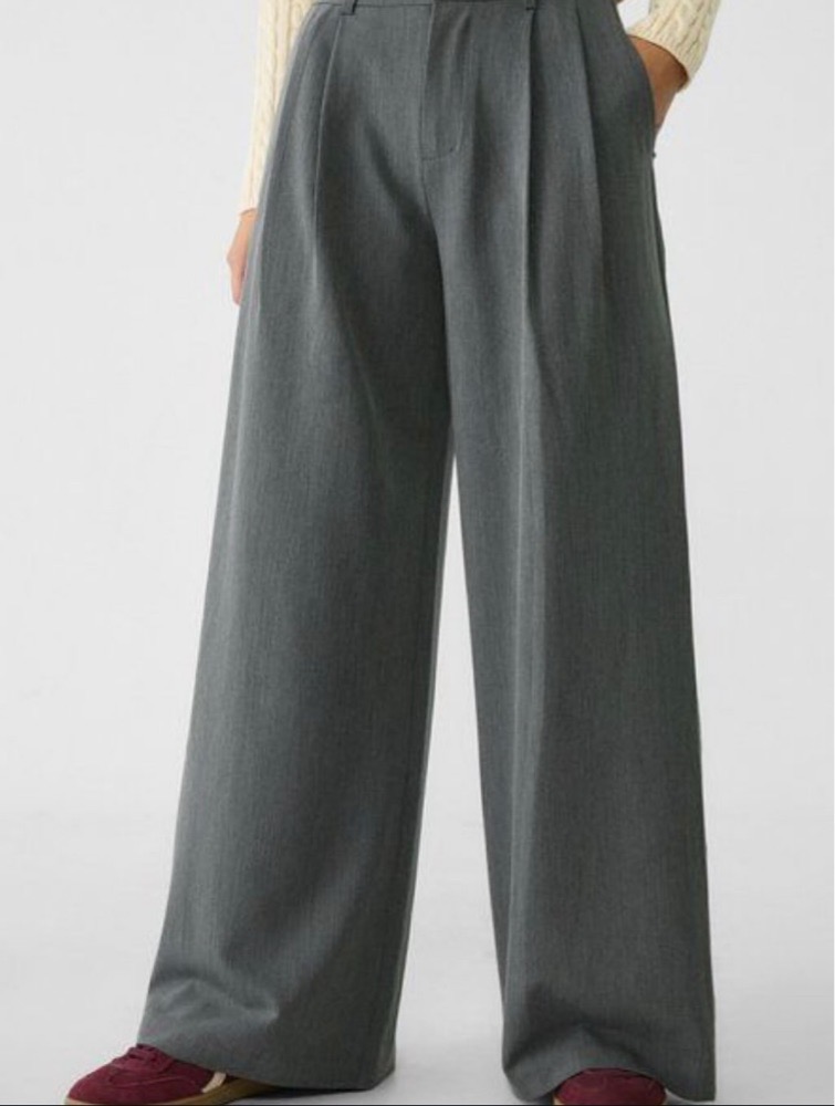 Un pantalon posè