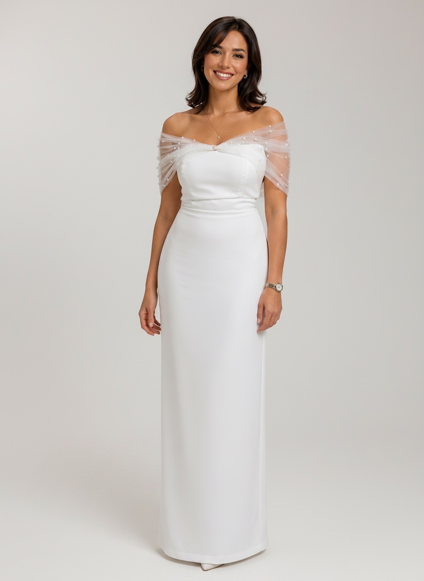 Robe blanche élégante et raffinée