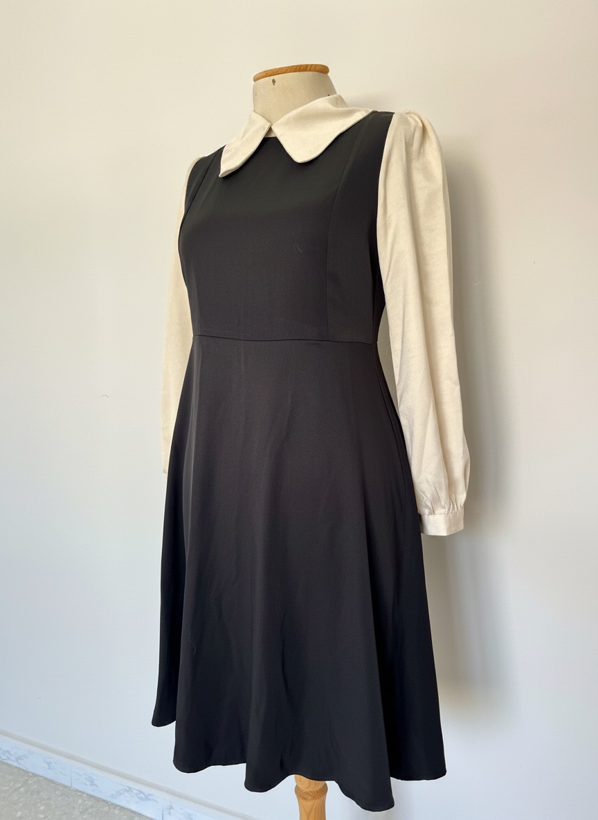 Robe noir et beige