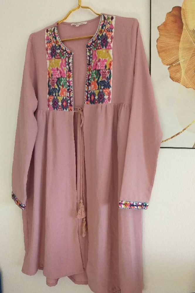 kimono rose brodé 