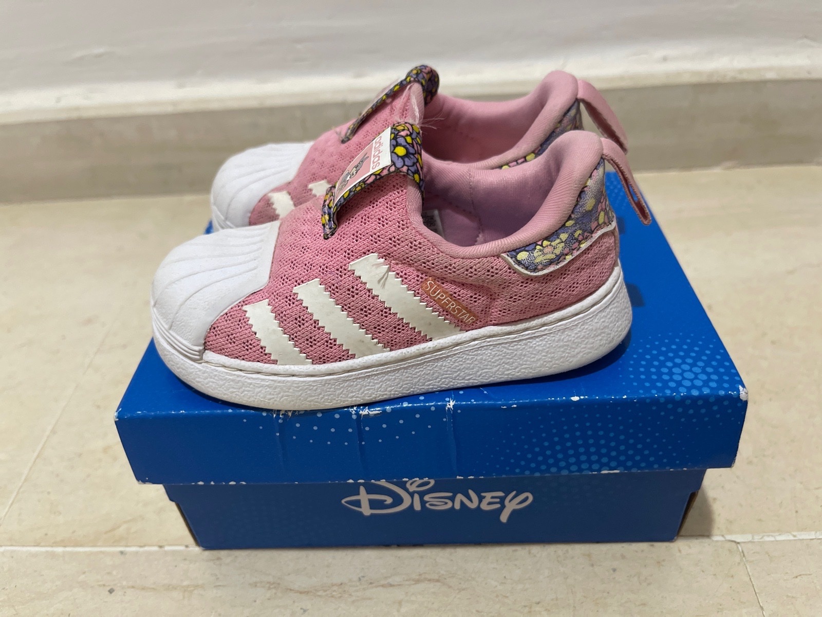 Baskets Adidas Disney