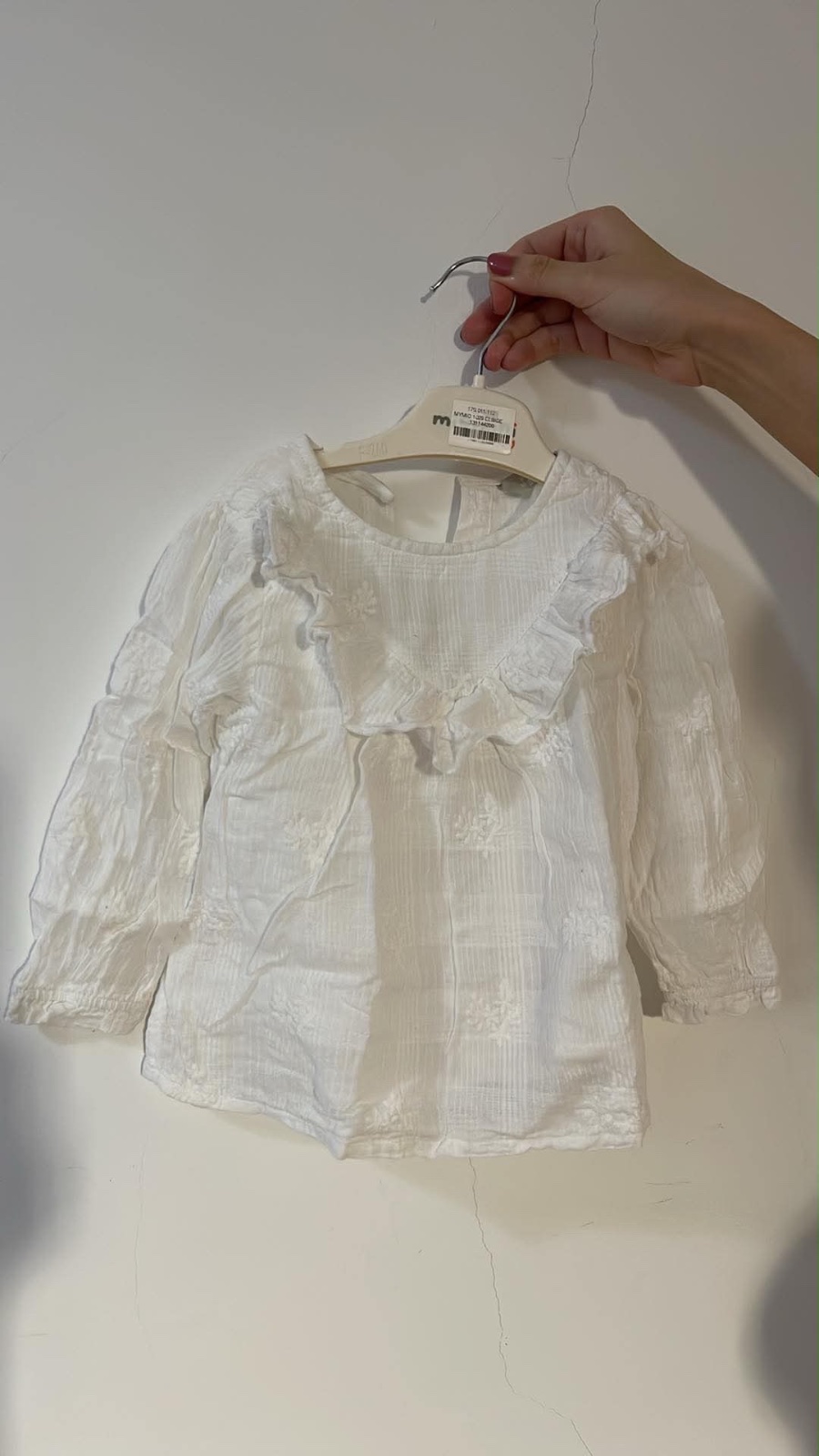 Chemsie blanche en broderie