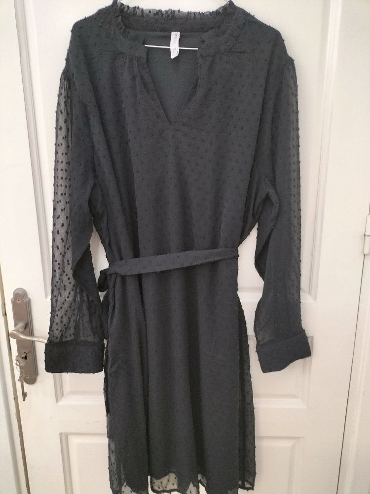 Robe noir 