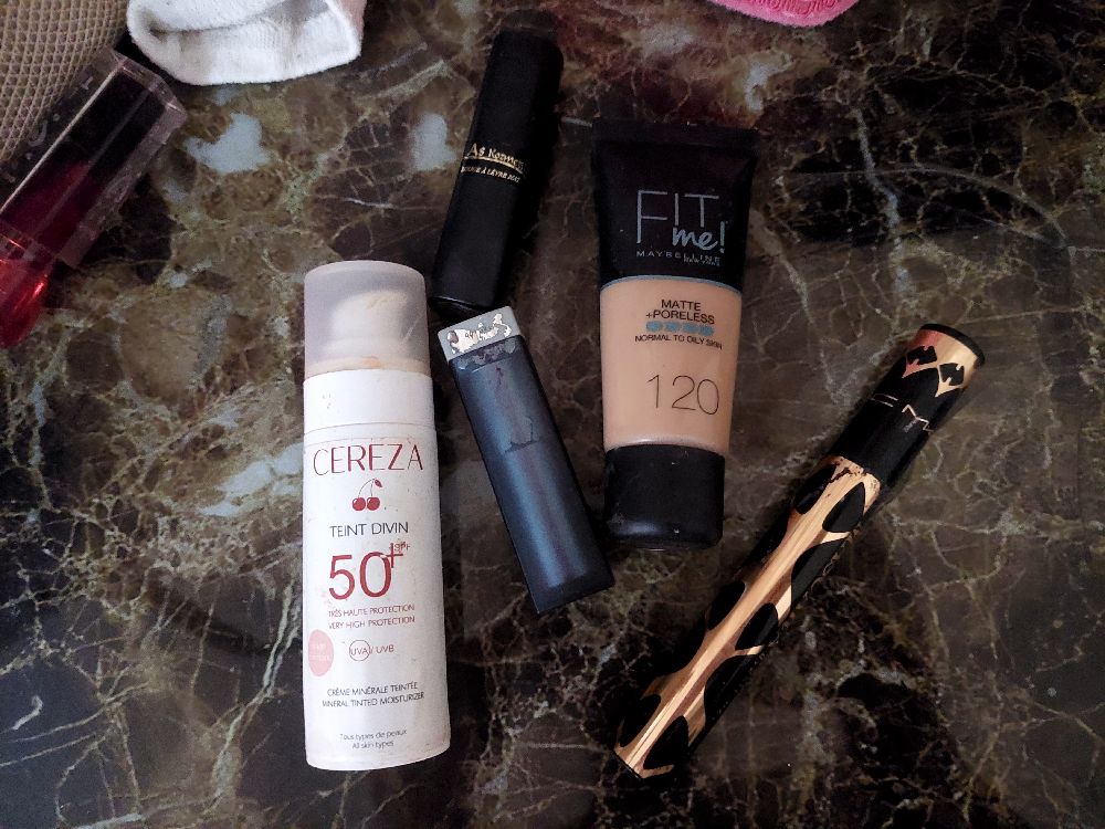Pack make .up