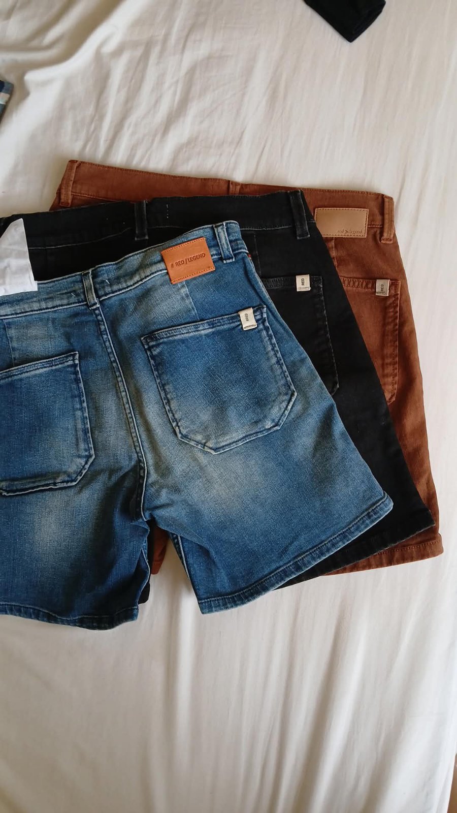 2 short noir et marron 