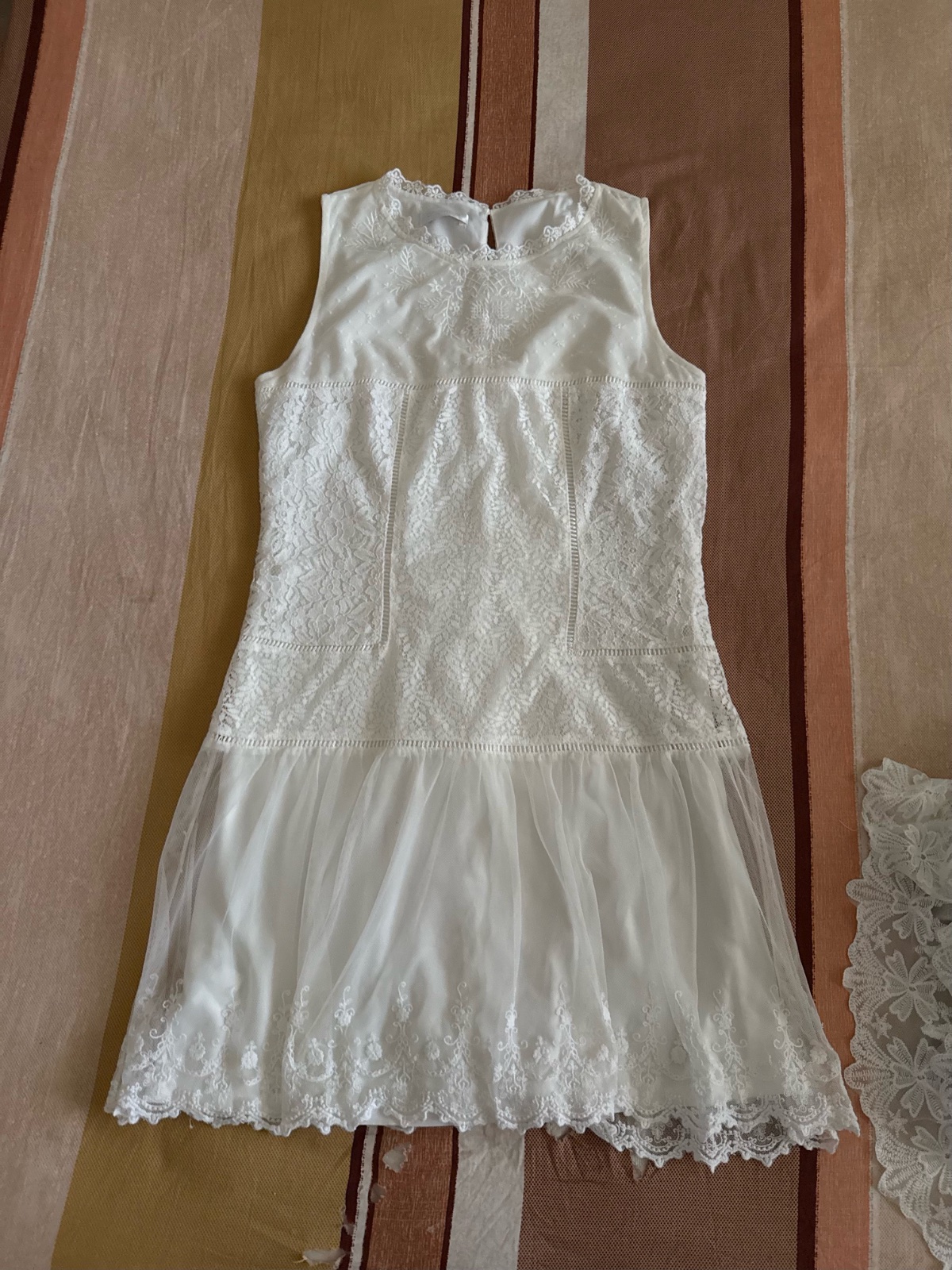 Robe sans manches courte blanche