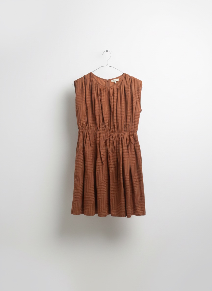 Robe tres belle MNG