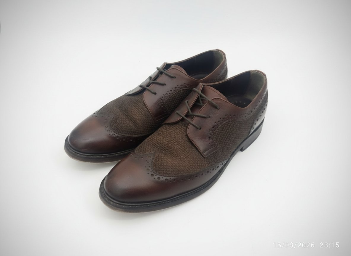 Chaussures à lacets 