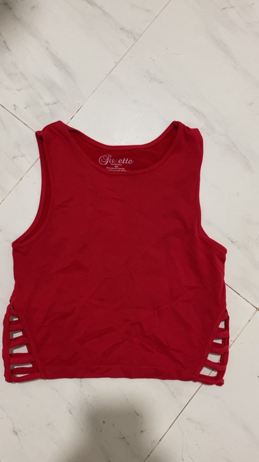 Top rouge