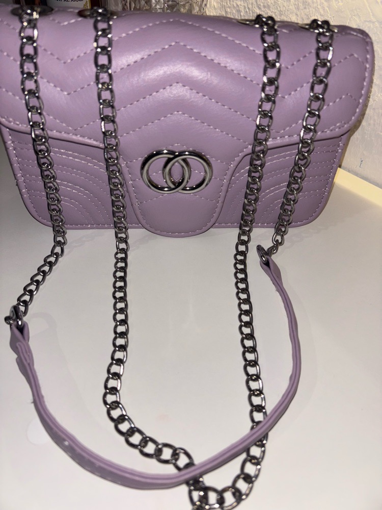 Sac a main couleur lilas