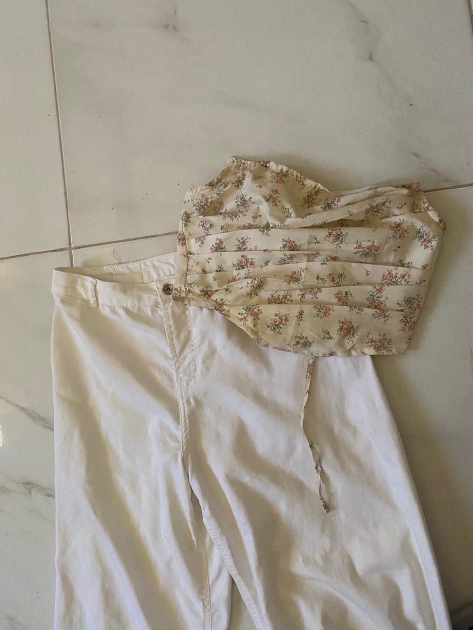 Un corset fleuri 
