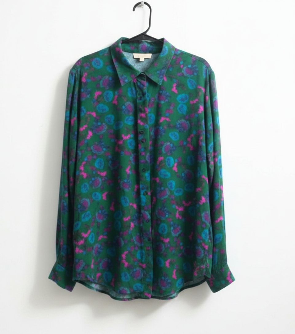 Longue belle chemise manches longues avec des fines rayures en argent et une seule poche taille 40/42 Promod 