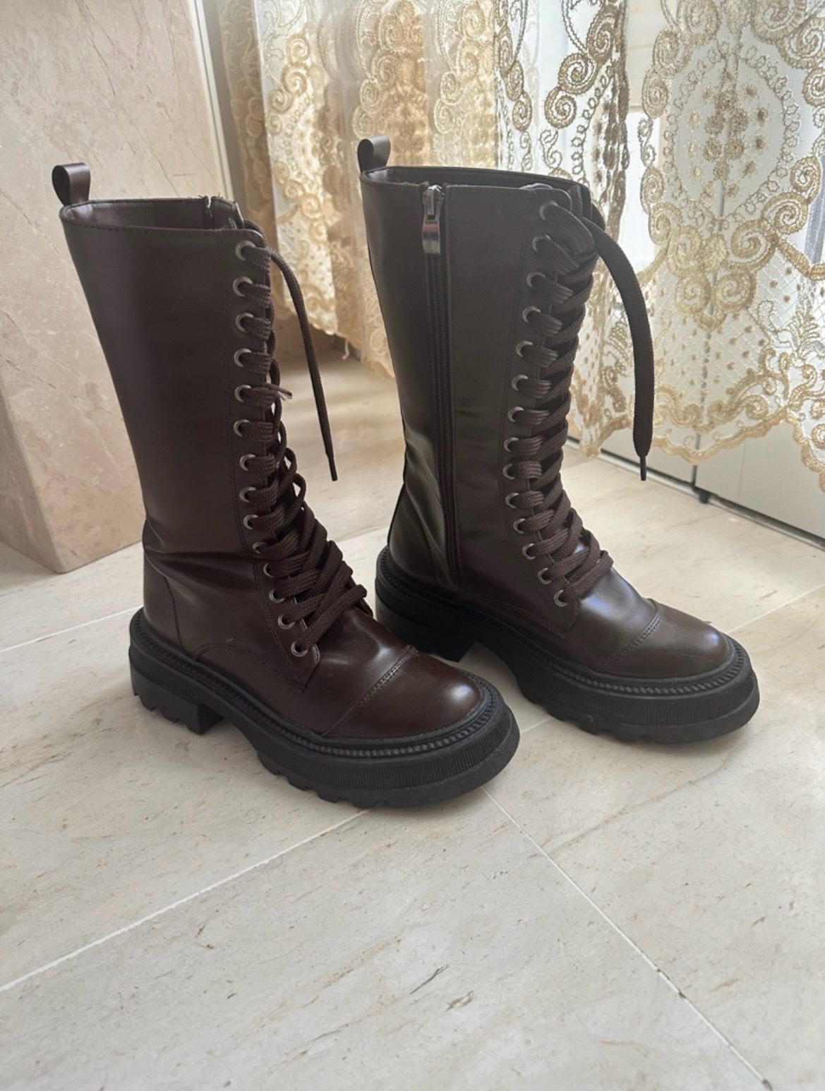 Paire de bottes mi-hautes