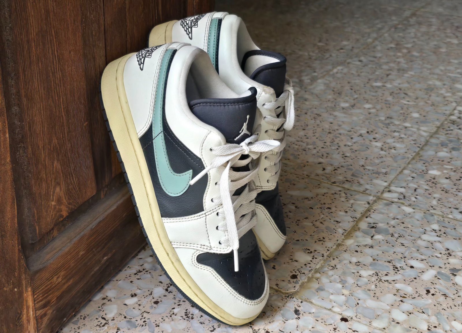 Nike Air Jordan 1 Low "Jade Smoke"
