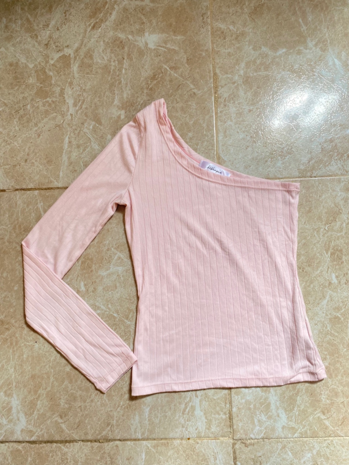 Pull asymétrique je m'en fou💞💗💓neuf