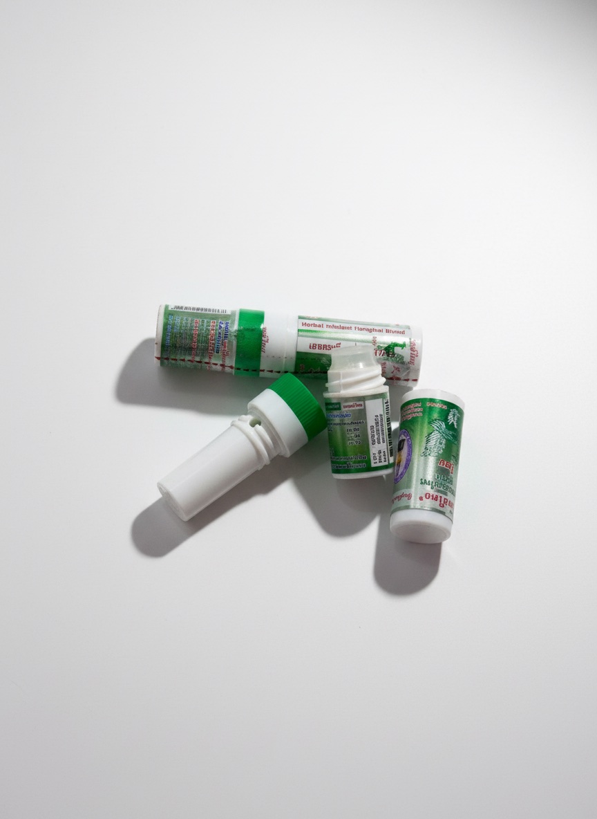 Inhaler from Thailand with its liquide 