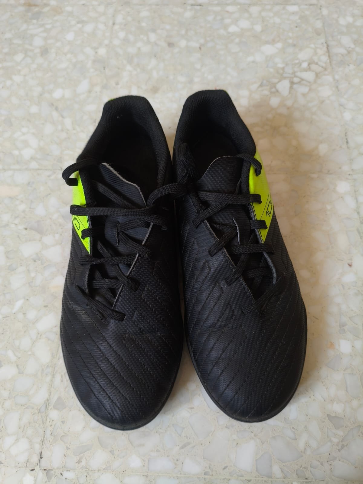Chaussure de football crampon 