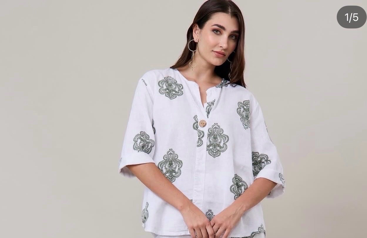 🔥🔥chemises blanc avec un imprimé Paisley vert 🔥🔥de style ethnique  Taille S M L