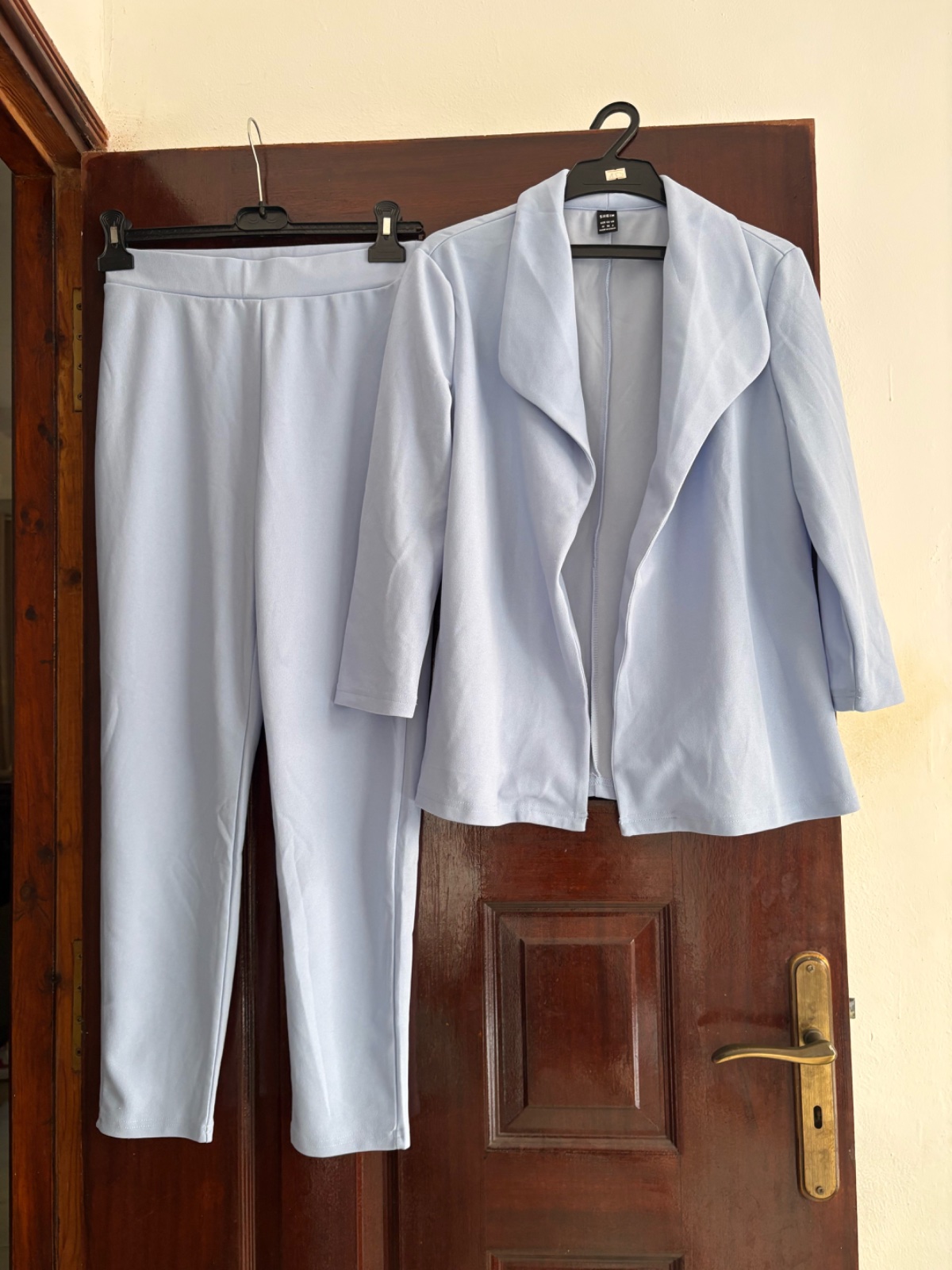 🔥🔥ensemble SHEIN 🇫🇷🇫🇷bleu clair se compose d'un blazer à grand col châle et manches assorti à un pantalon fluide à taille élastique 