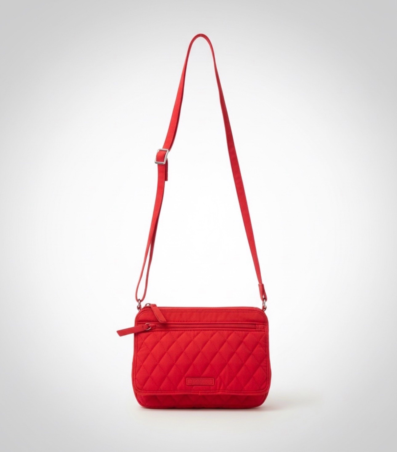 🔥Sac est dun Vera Bradley🔥 Petite Crossbody en tissu matelassé rouge État. Neuf 