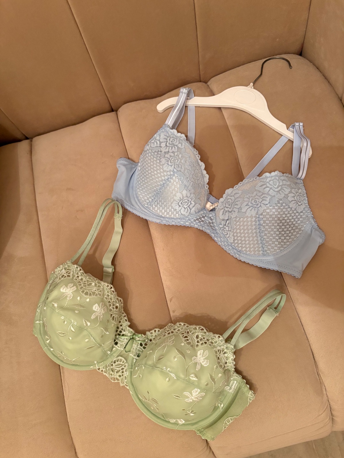🔥🔥deux soutiens, 🔥 se distingue par ses délicates broderies florales vert menthe Taille 105