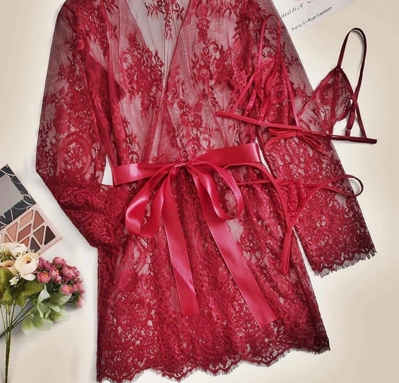 🔥Coffrets comprenant un peignoir 🇫🇷🇫🇷🔥en dentelle avec ceinture et des sous-vêtements Taille M L  Neuf  