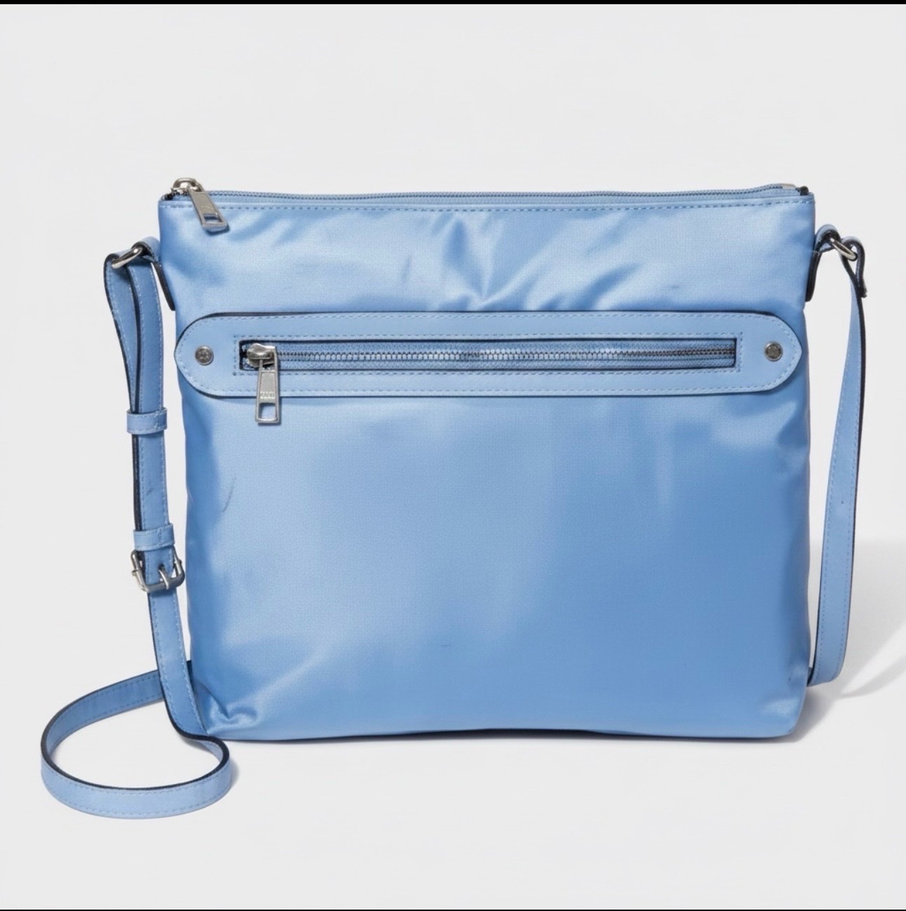 🔥Sac à bandoulière bleu clair 🔥de la marque A New Day avecff une fermeture éclair sur le devant. État neuf