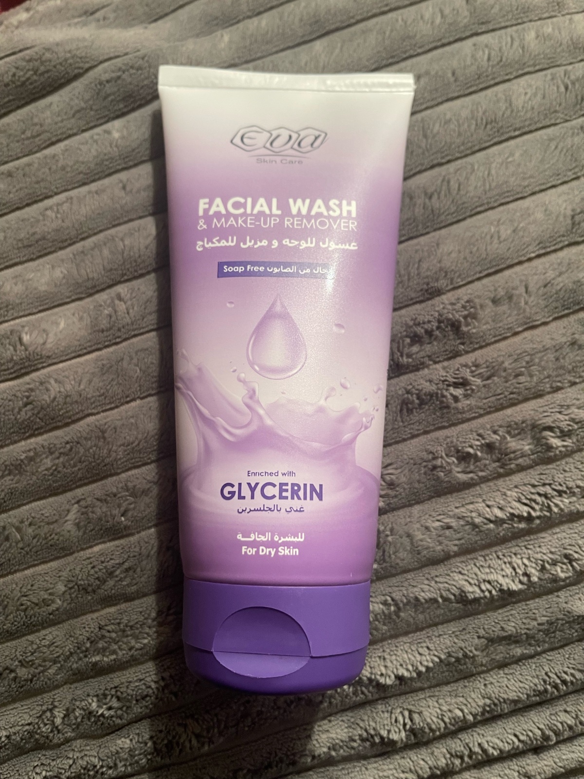 Facial wash and make up remover eva 