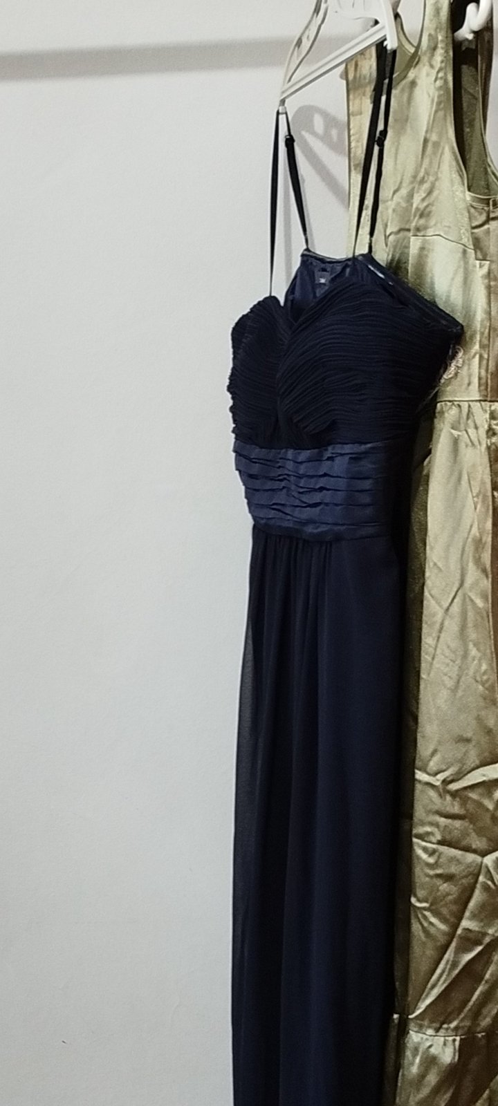 Tres belle robe bleu marine